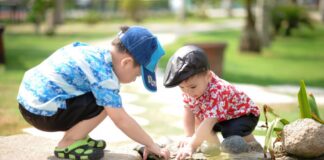 Outdoor-play-kids