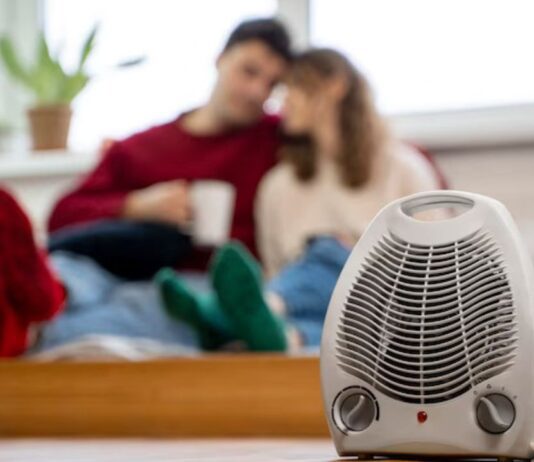 10 Ways to Cool Your Home Without Using AC During a Heat Wave