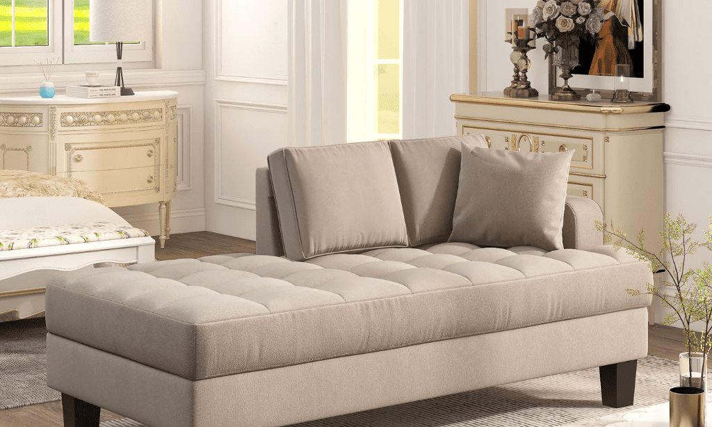 chaise lounge